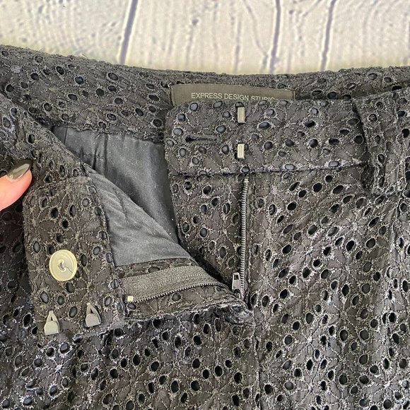 Express Design Studio Editor Eyelet Shorts Black - Picture 3 of 6